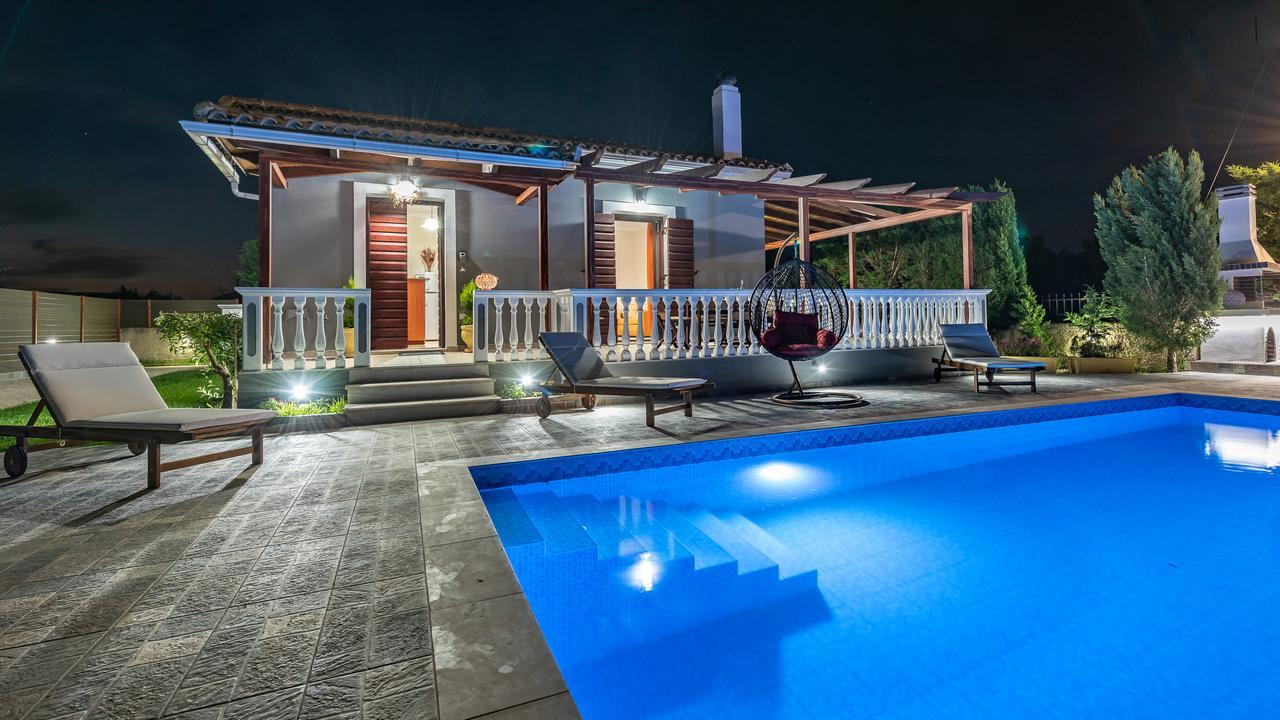 Pothos Villas Sarakinádhon Eksteriør bilde